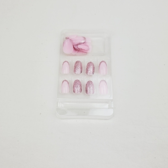 24 Pieces Fake press on nails - Picture 5 of 7